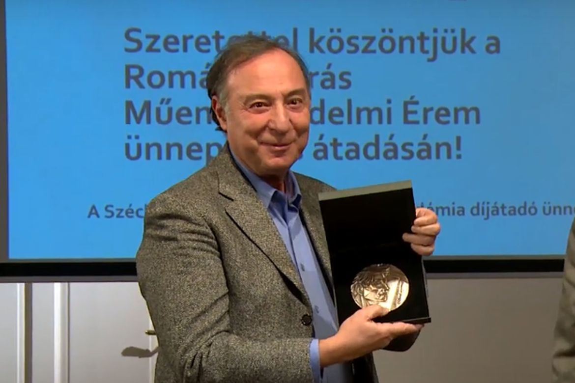 Román András Műemlékvédelmi Érmet kapott Lővei Pál